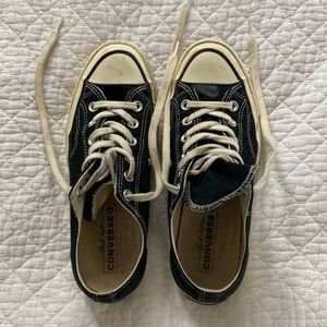 Lightly worn black Chuck 70s Converse Sneakers